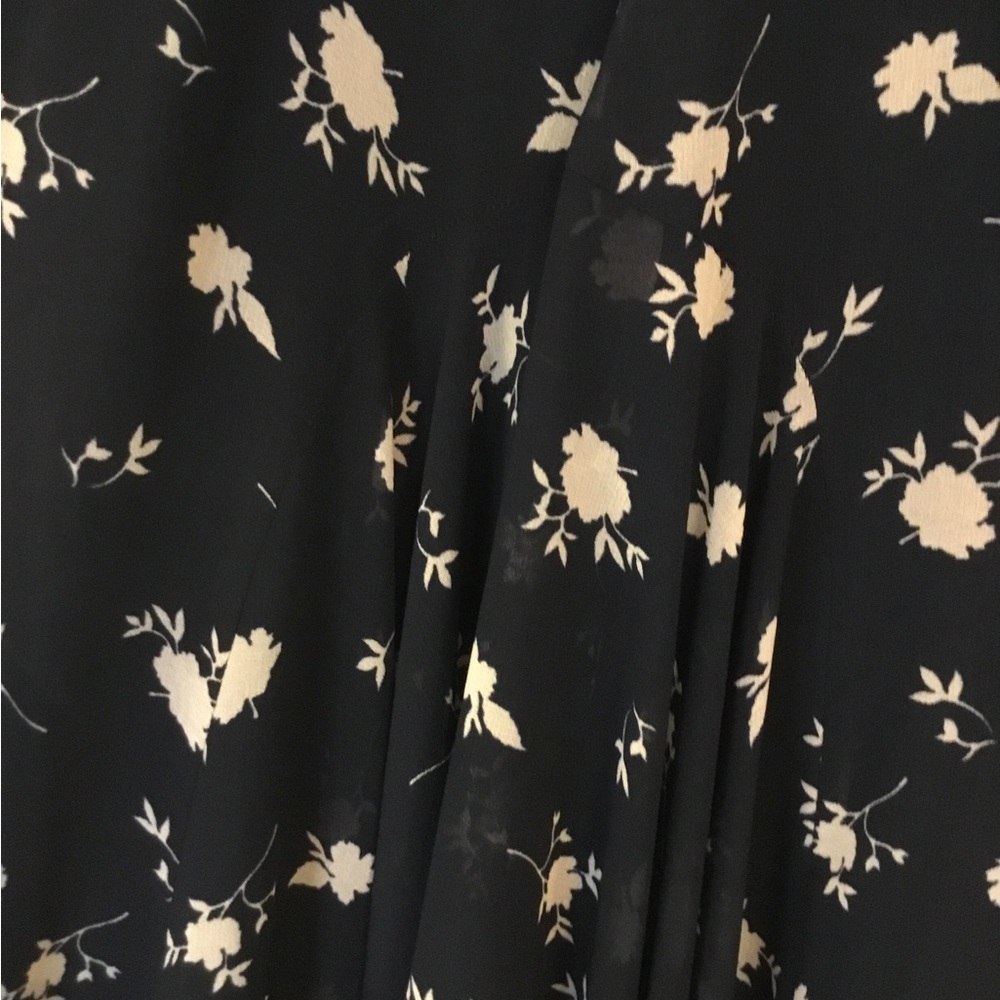 Cabi Women’s Midnight Navy Floral Dream Dress Size 6 NWT - Picture 3 of 4
